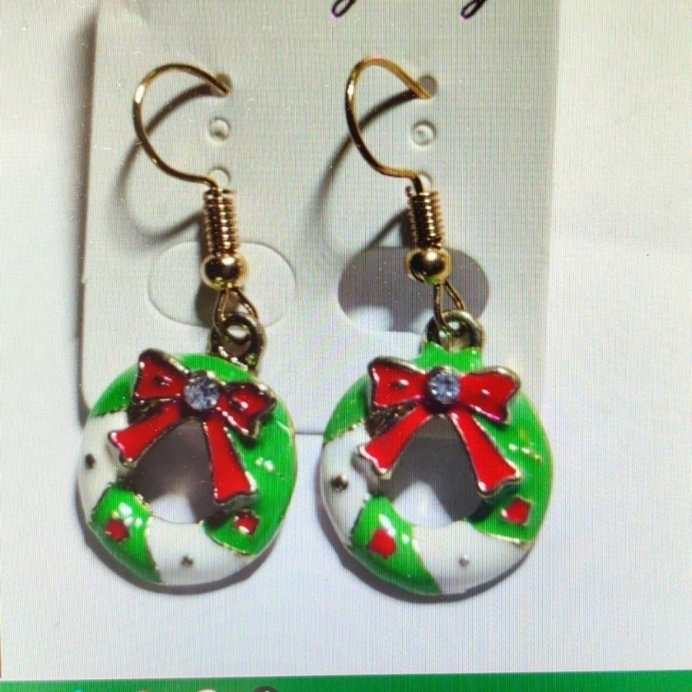 Enamel Wreath Fashion Christmas Earrings